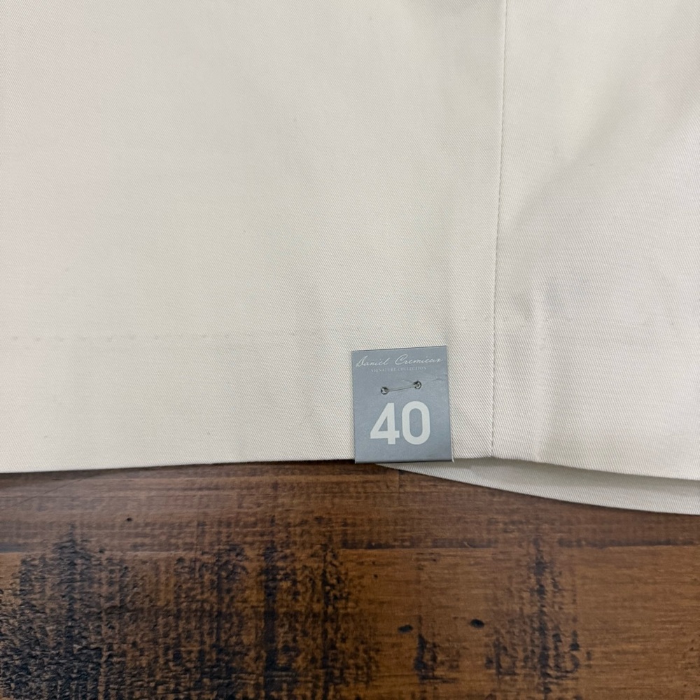 Daniel Cremieux Shorts Mens 40 Tan Signature Collection Performance Chino NWT - Picture 2 of 4